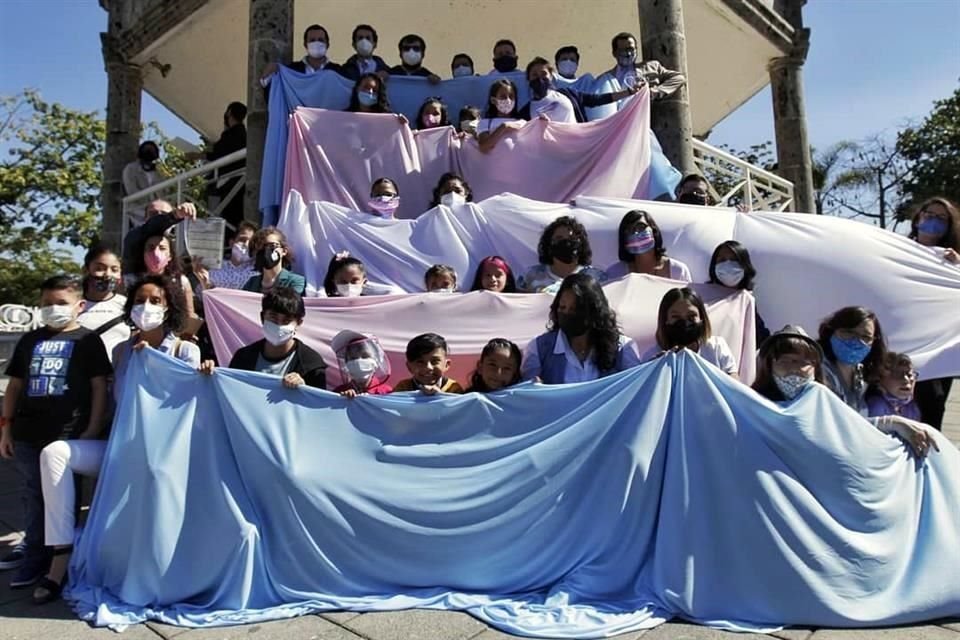 Los derechos que se reconocen en el Congreso no garantizan una vida libre de violencia para mujeres y hombres trans, señalan activistas.