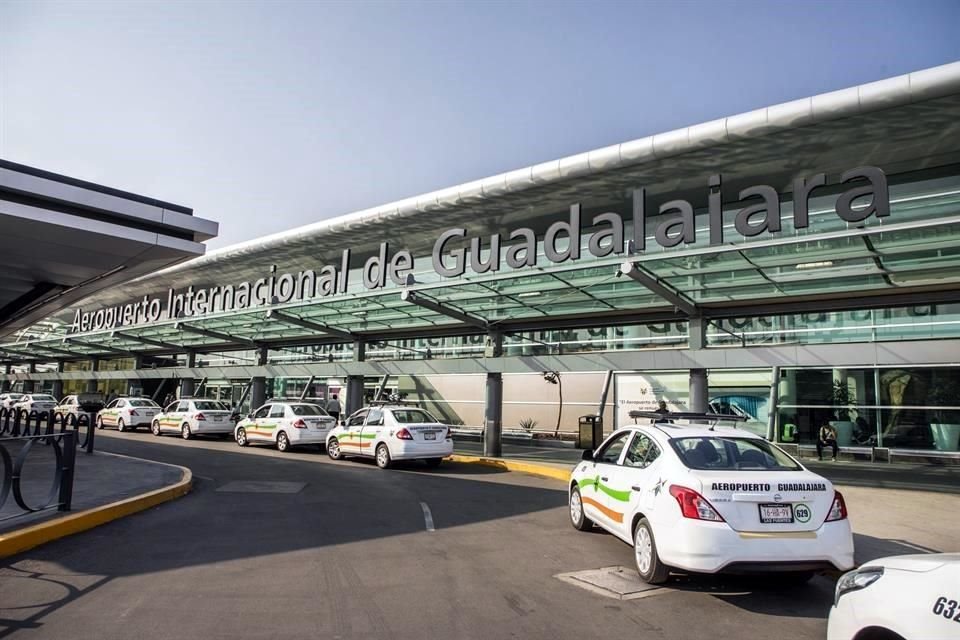 El Aeropuerto Internacional de Guadalajara opera, actualmente, entre 300 y 350 vuelos.