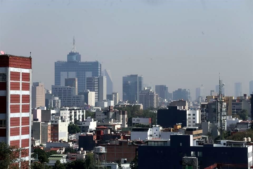 'El #índiceAIREySALUD reporta en la #CDMX y la zona conurbada la #CalidaddelAire es Buena, el riesgo a la salud es Bajo', indicó el Sistema de Monitoreo Atmosférico (Simat).