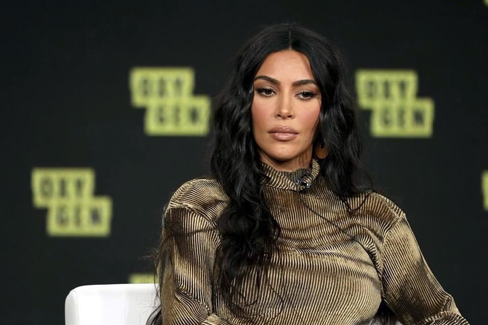 Kim Kardashian fue demandada por ex empleados domésticos por pago menor al acordado.