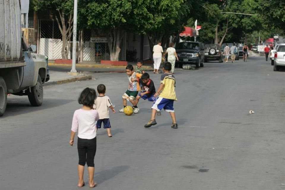 El Ayuntamiento de Zapopan está dispuesto a modificar la redacción de las nuevas multas propuestas para 2023, entre ellas el jugar en la calle y molestar a los vecinos.