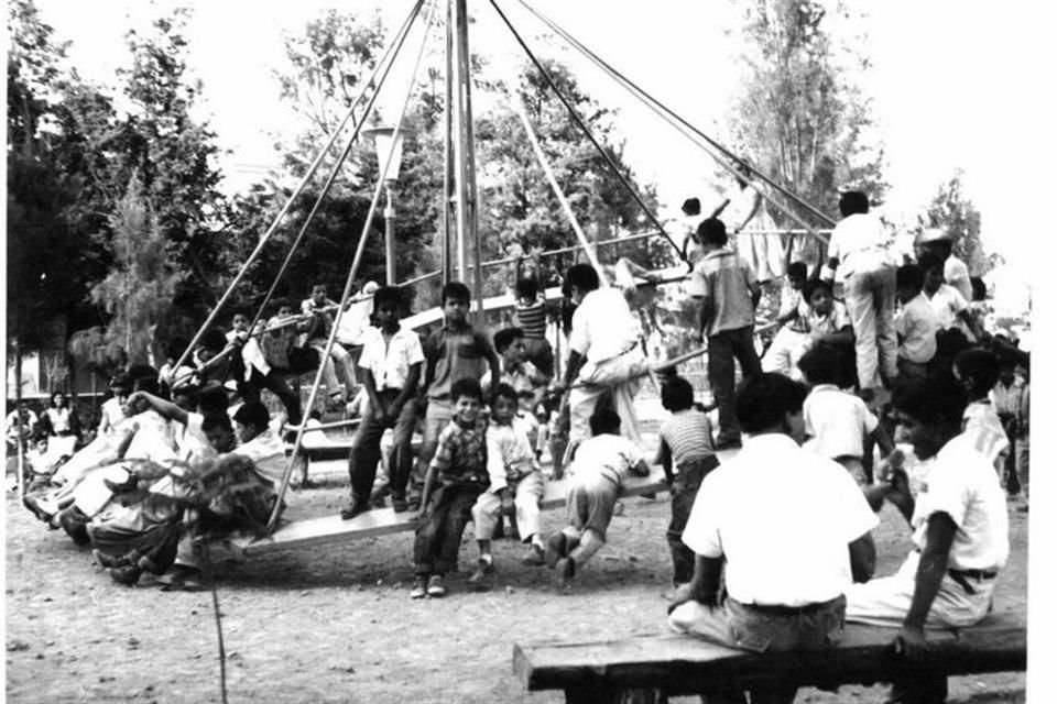 Durante más de dos décadas, el Parque Agua Azul fue un centro de recreación y entretenimiento muy popular entre los habitantes de la Guadalajara.