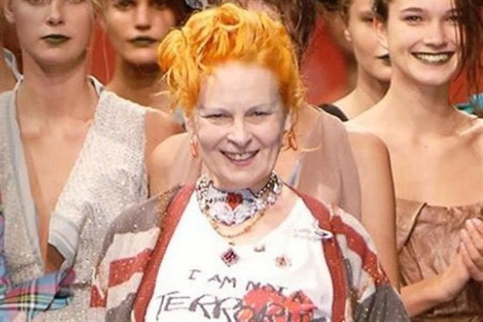 La diseñadora de moda e impulsora del estilo punk, Vivienne Westwood, falleció a la edad de 81 años; se desconoce el motivo de su muerte.