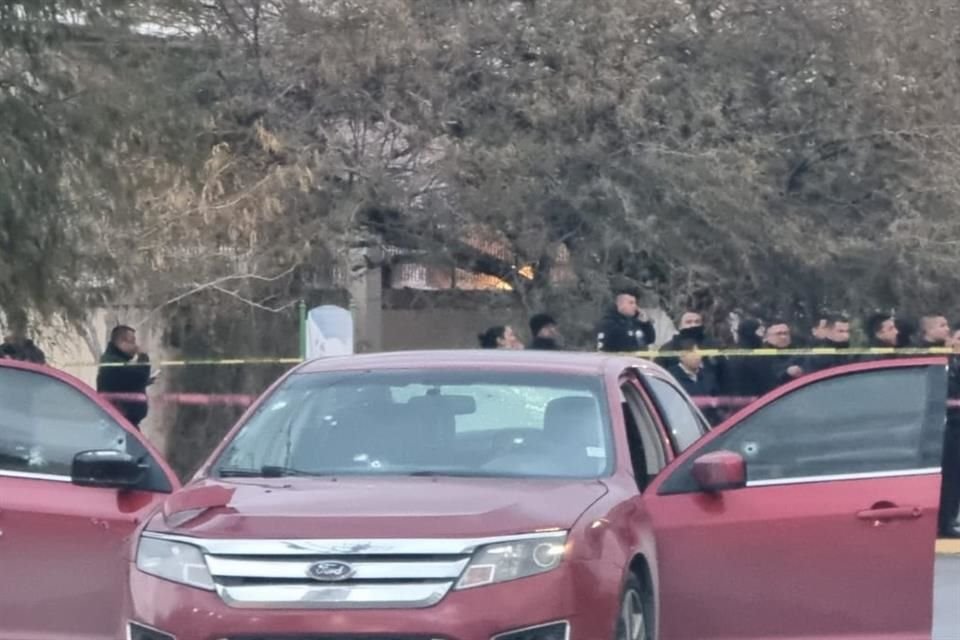 Un enfrentamiento entre policías y un grupo armado dejó como saldo seis personas muertas la tarde del lunes en Ciudad Juárez, Chihuahua.