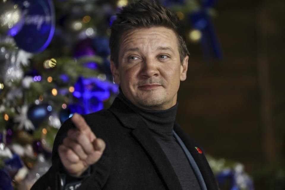 La familia de Jeremy Renner agradeció el apoyo y atención que se le ha brindado al actor tras el accidente con una máquina quitanieves.