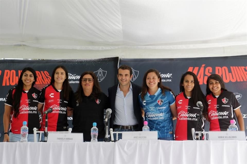 Este sábado fueron presentadas las 5 refuerzos contratadas por el Atlas para el Clausura 2023.