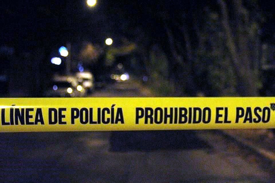 Durante la noche del sábado y la madrugada del domingo fallecieron tres personas que fueron víctimas de diferentes agresiones en la ZMG.