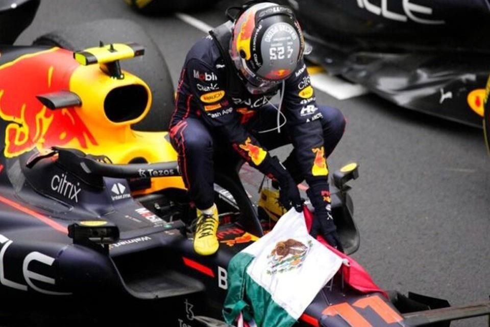 Checo no pierde la esperanza de vencer a Max Verstappen y poder coronarse en la F1.