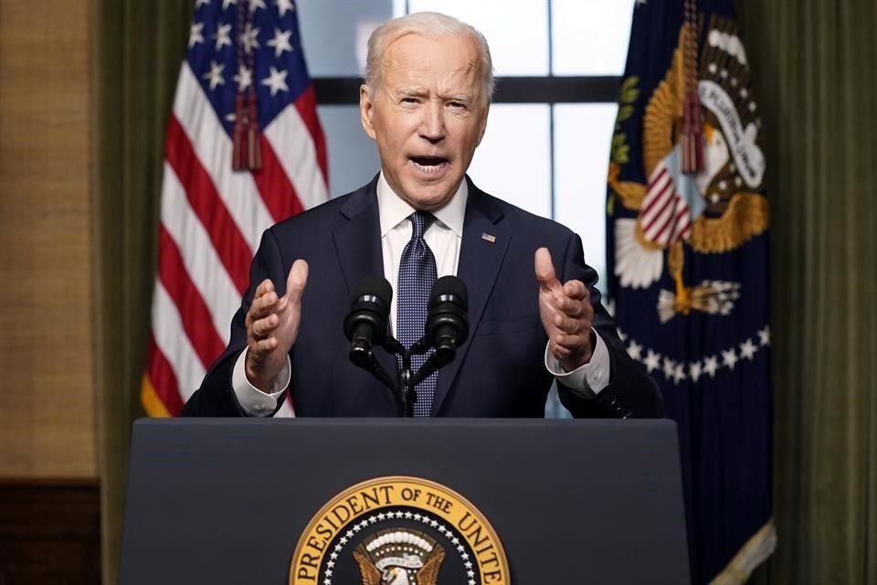 la primera solicitud presupuestaria de Biden exige que el gobierno federal gaste 6 billones de dólares en el año fiscal 2022 y que el gasto total aumente a 8.2 billones de dólares para 2031.