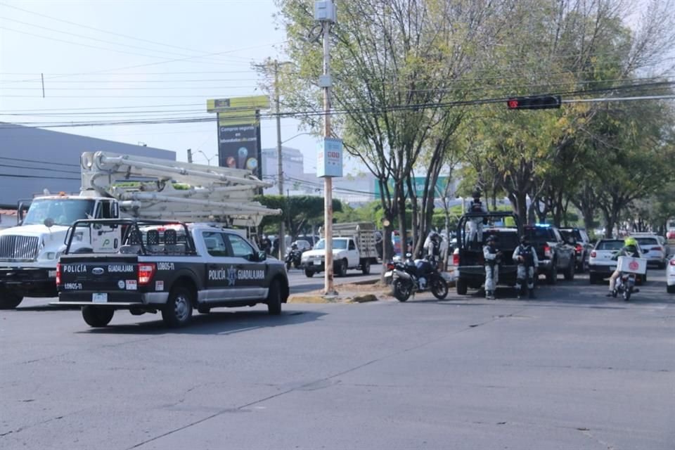 La fuerte movilización de camionetas y motocicletas de las dependencias de seguridad causó alarma en la ciudadanía, quienes temían que ocurriera algún hecho violento.