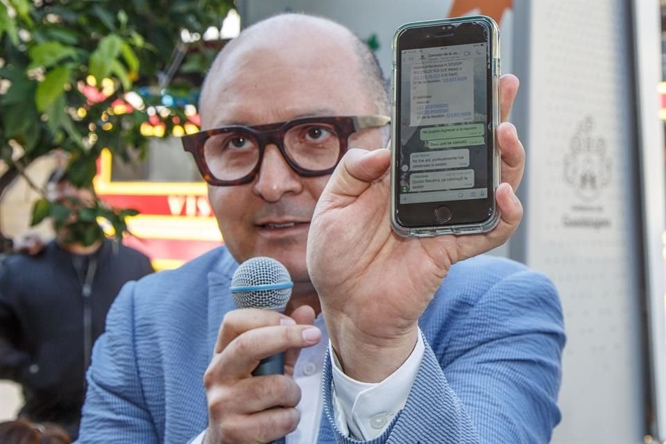 Becerra mostró el mensaje donde le avisan que la sesión ya terminó la sesión a la cual no pudo ingresar.