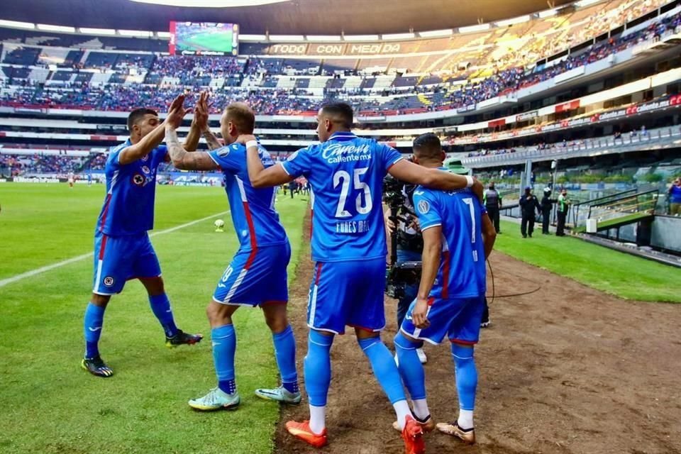 Uriel Antuna puso el tanto de los celestes, pero al final de nada sirvió.