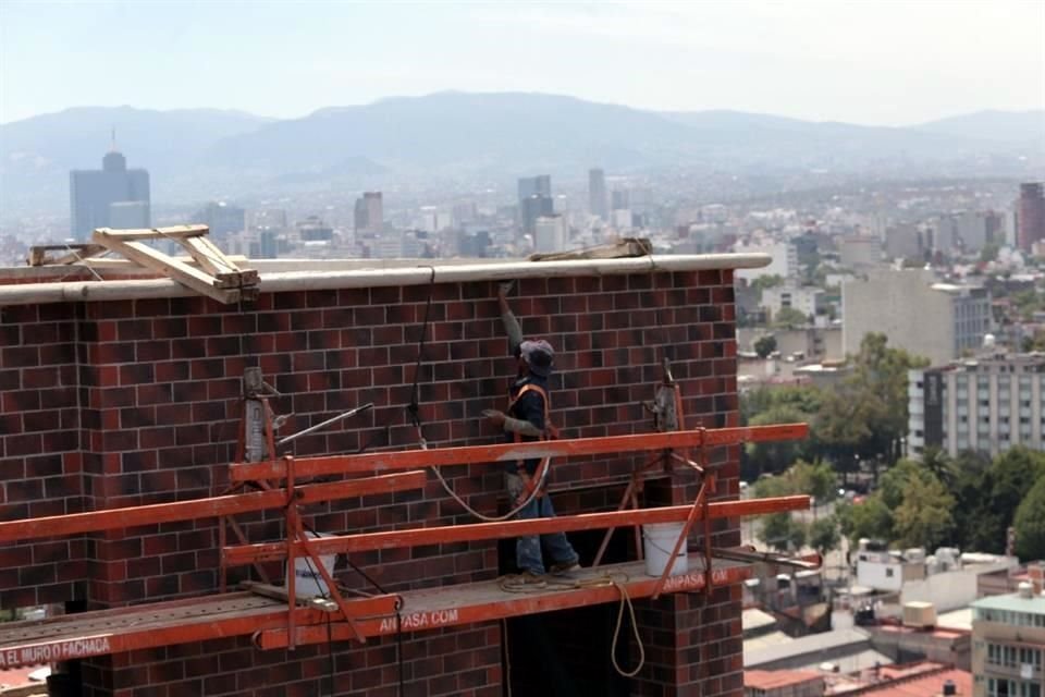 En un decreto publicado en Gaceta Oficial, el Gobierno capitalino detalló que los recursos humanos, materiales y financieros de la Comisión serán absorbidos por la Seduvi.  