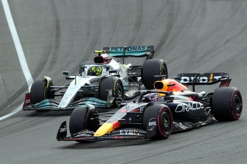 En Mercedes no descartan que en el arranque de la temporada 2023 de la Fórmula 1 aún no estén cerca de Red Bull.