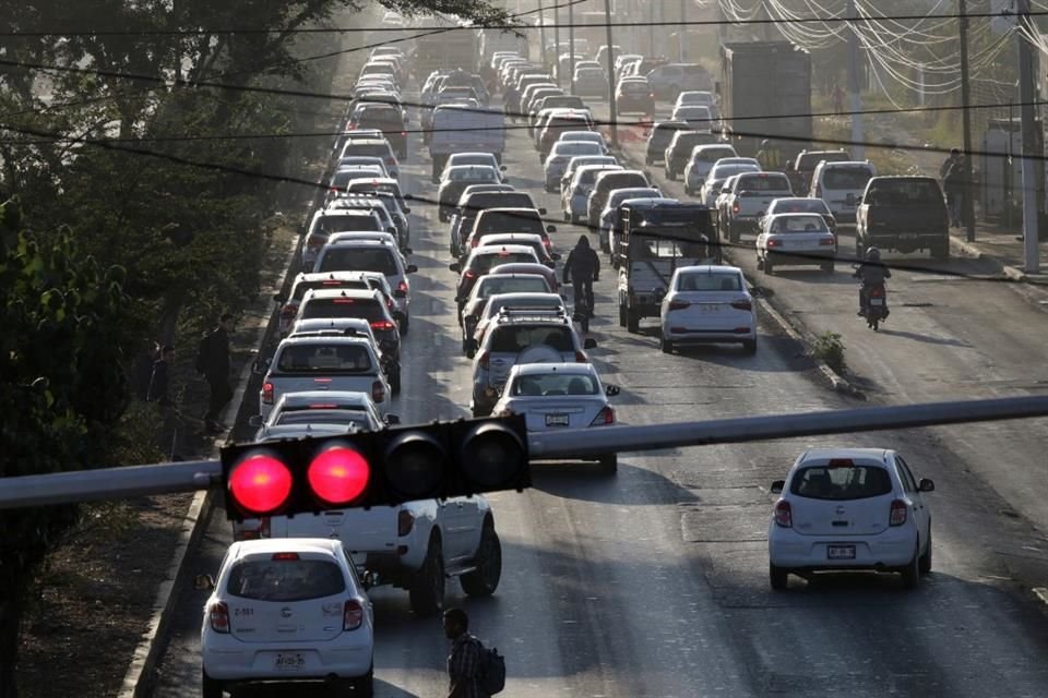 Para resolver conflicto vial en Av. Juan Gil Preciado/Carretera a Tesistán, ya hay un plan con tres proyectos y habrá ejercicio de diálogo.