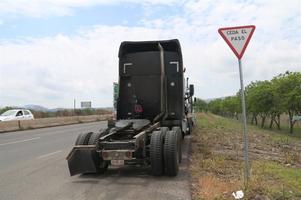 Para los transportistas, el Macrolibramiento es una de las zonas de robos del Estado