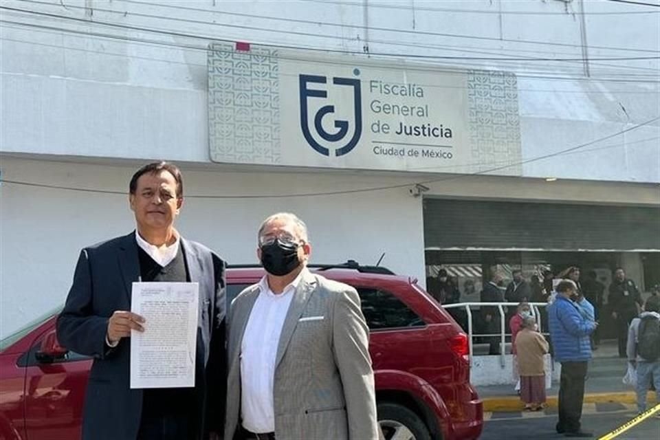 Salvador Cosío Gaona y Jaime Robles Gómez, integrantes del Foro Plural Jalisco, presentan una serie de denuncias contra la Ministra de la Suprema Corte de Justicia de la Nación, Yasmín Esquivel.