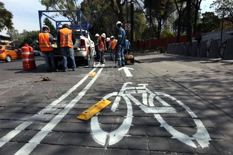 Alrededor de la  Glorieta de las Cibeles, se construye un ciclocarril confinado que conectará las ciclovías de Medellín y Oaxaca.