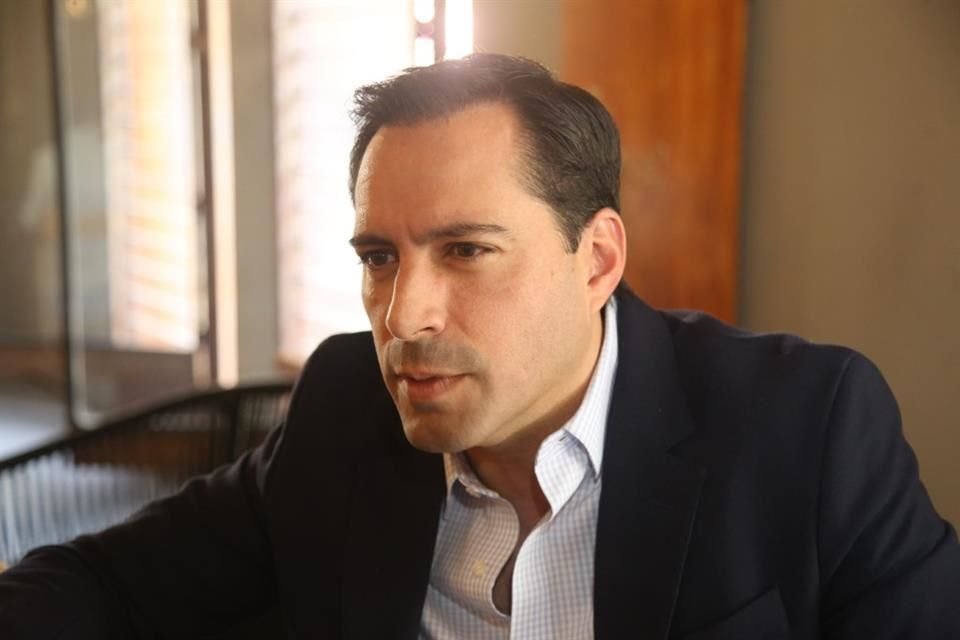 Mauricio Vila Dosal, Gobernador de Yucatán de visita en Jalisco.