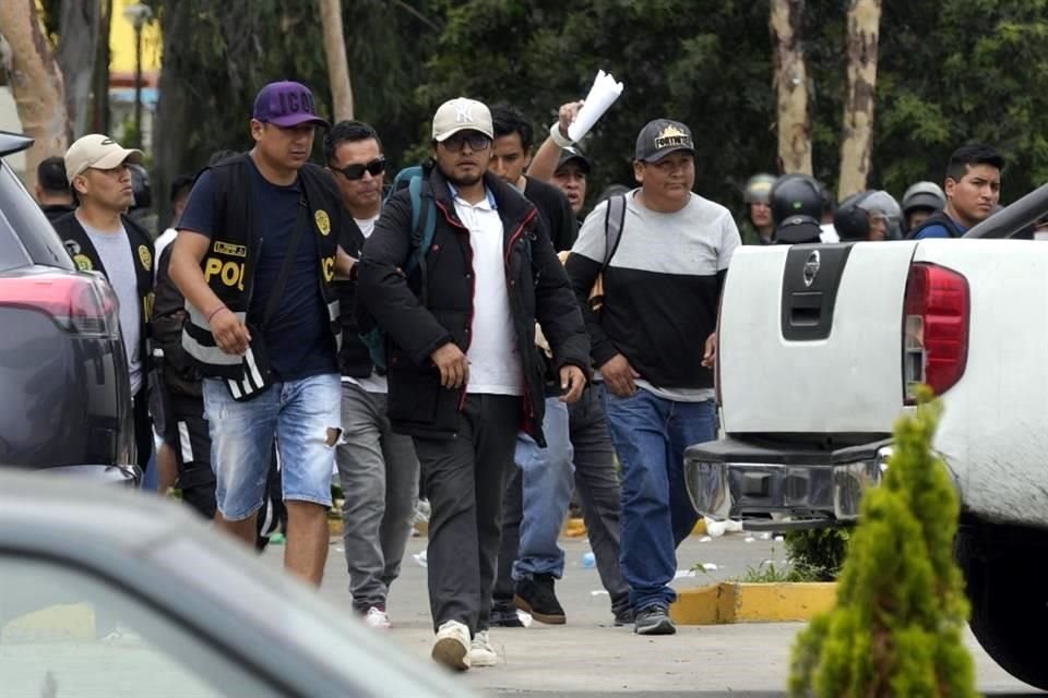 Decenas de manifestantes fueron detenidos por la Policía.