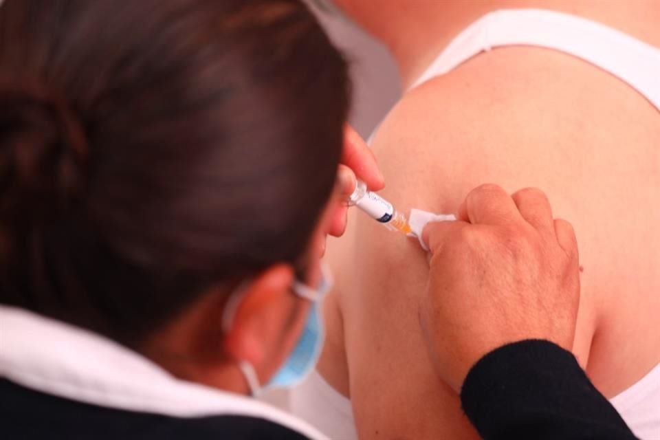 La inoculación fue creada por el laboratorio Janssen, que a su vez forma parte de Johnson y Johnson.