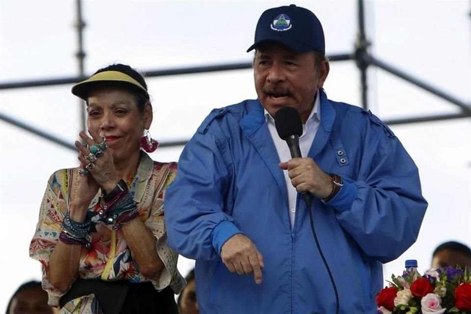 El régimen de Daniel Ortega condenó a 10 años de prisión a la familia de un opositor.