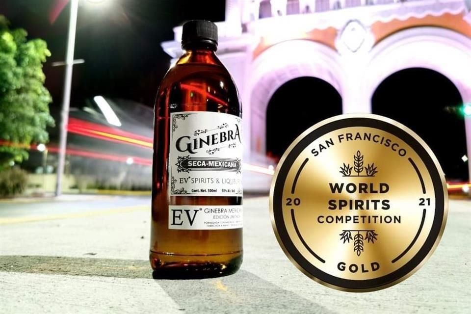 Ginebra Mexicana EV, que se elabora en Zapopan, recibió oro en el Concurso Mundial de Bebidas Espirituosas de San Francisco.