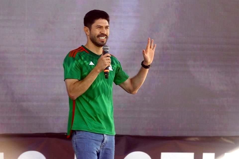 Oribe Peralta confía en la capacidad de Miguel Herrera, pero duda sobre si es o no el idóneo para la Selección.