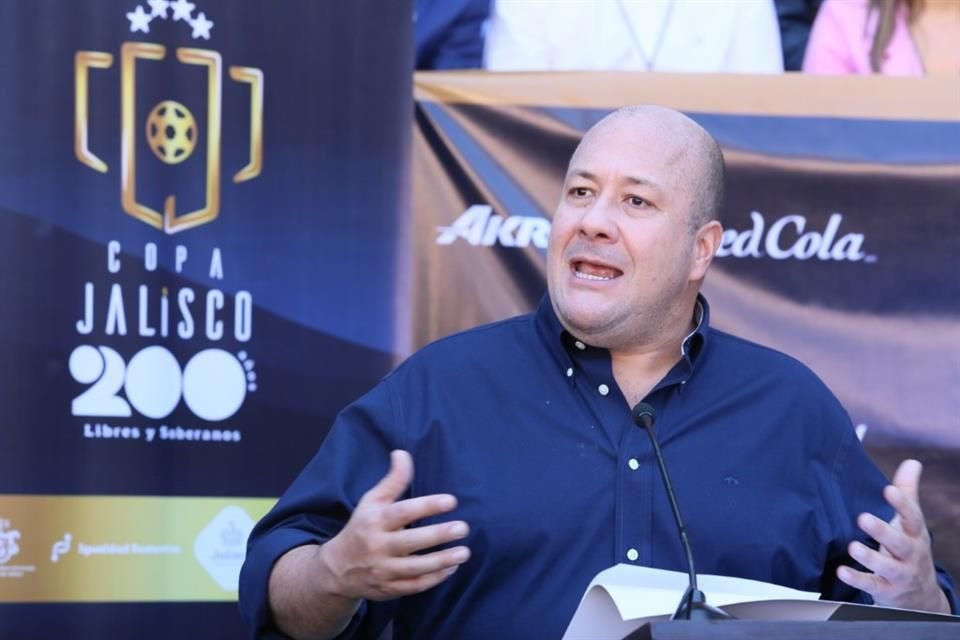 Enrique Alfaro aseguró que está en espera de la respuesta al cambio de nombre del Estadio Jalisco a 'Pelé'.