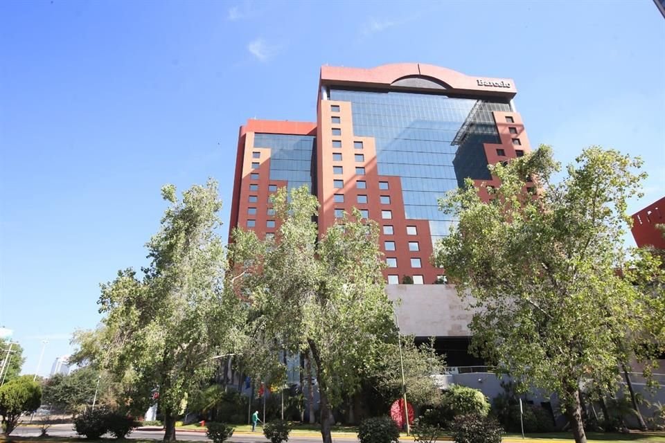 El hotel Hilton Guadalajara, que llegó en 1994, sobre Avenida De Las Rosas, es ahora hotel Barceló.