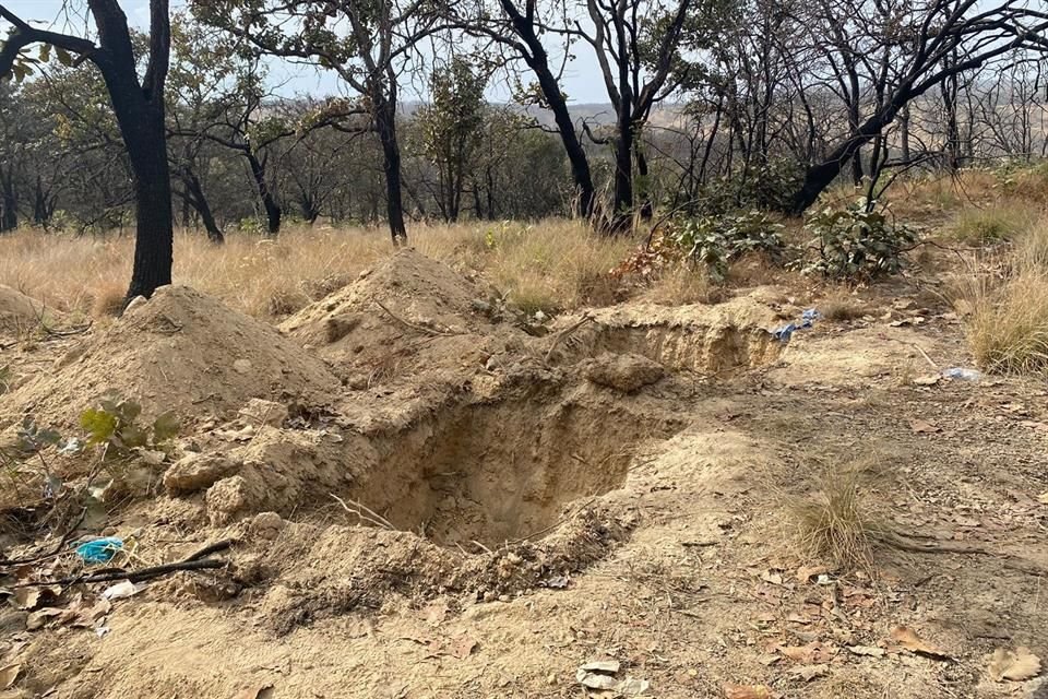 La fosa clandestina está ubicada en el Bosque de la Primavera, en lo que corresponde al Municipio de Tlajomulco.