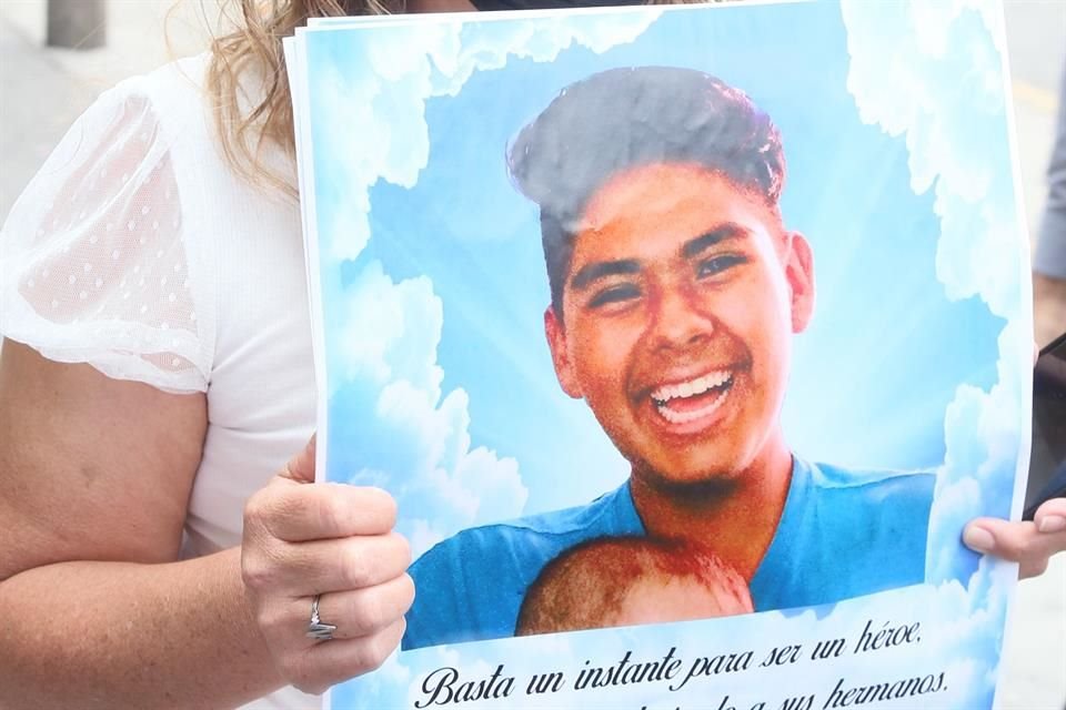 David, papá de Eduardo Salomón resume su andar a un año de que la delincuencia trastocó su vida y la de su familia, y conmovió a la sociedad jalisciense.