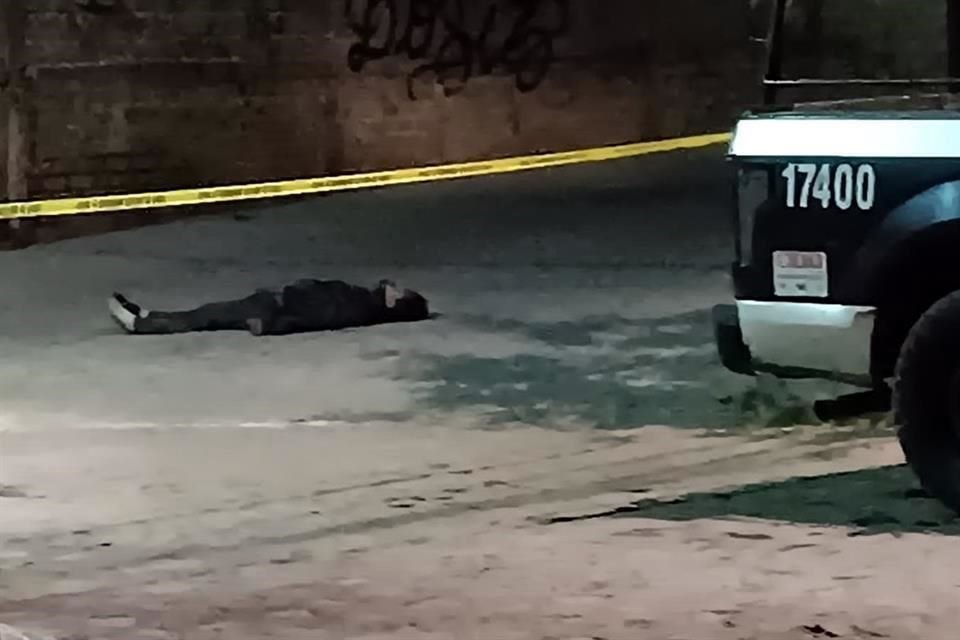 Un joven fue asesinado con un arma blanca en calles de la Colonia Nueva Santa María, en Tlaquepaque.