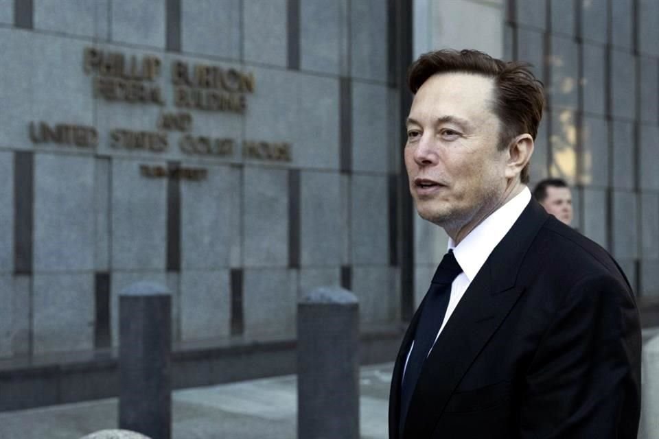 Las acciones de Tesla registran un alza de 107 por ciento desde el 6 de enero.