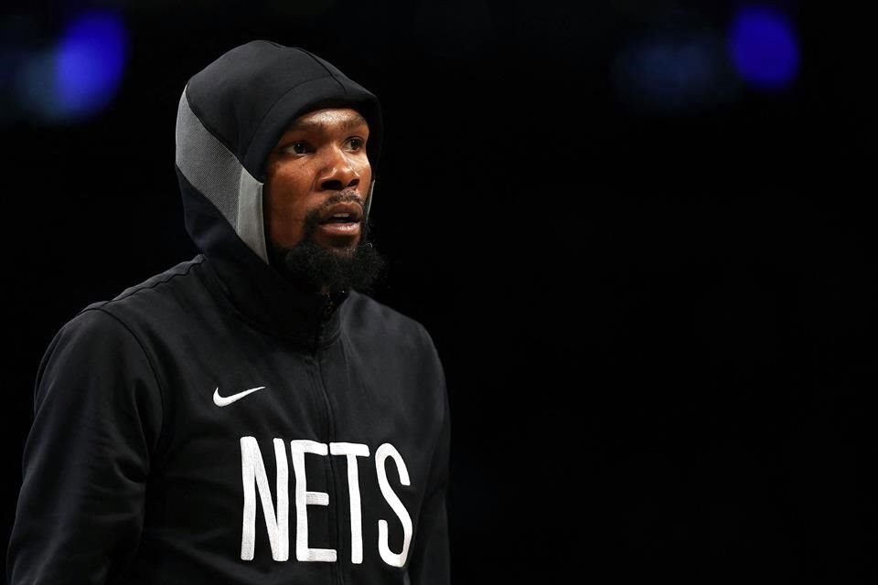 Kevin Durant era el último de los tres estelares (James Harden y Kyrie Irving) que tuvo Brooklyn, pero que rindieron poco como equipo.
