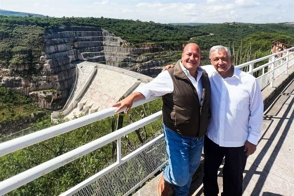 En sus visitas a Jalisco, AMLO ha visitado 5 veces Cañadas de Obregón, para supervisar la Presa El Zapotillo.