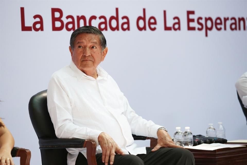 El Itei sancionó al Alcalde de Puerto Vallarta, Luis Alberto 'El Profe' Michel Rodríguez, por incumplir con una resolución de ese organismo.