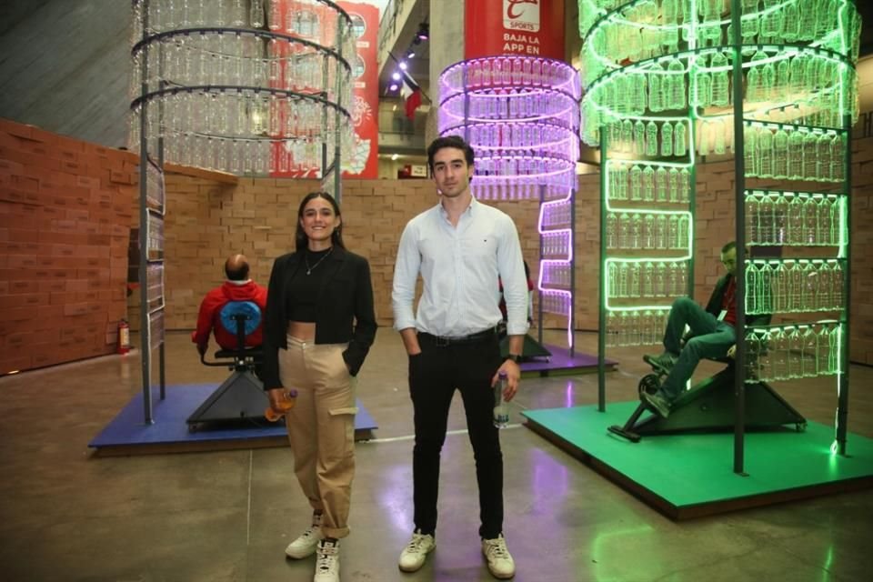 Ainara Zatarain Ripoll e Íñigo López Zatarain abordaron el tema de la sustentabilidad en los eventos de Omnilife y en el mismo Estadio Akron.