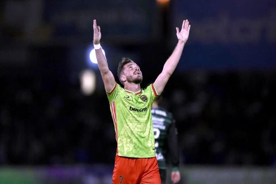 Juárez suma triunfos en el torneo.