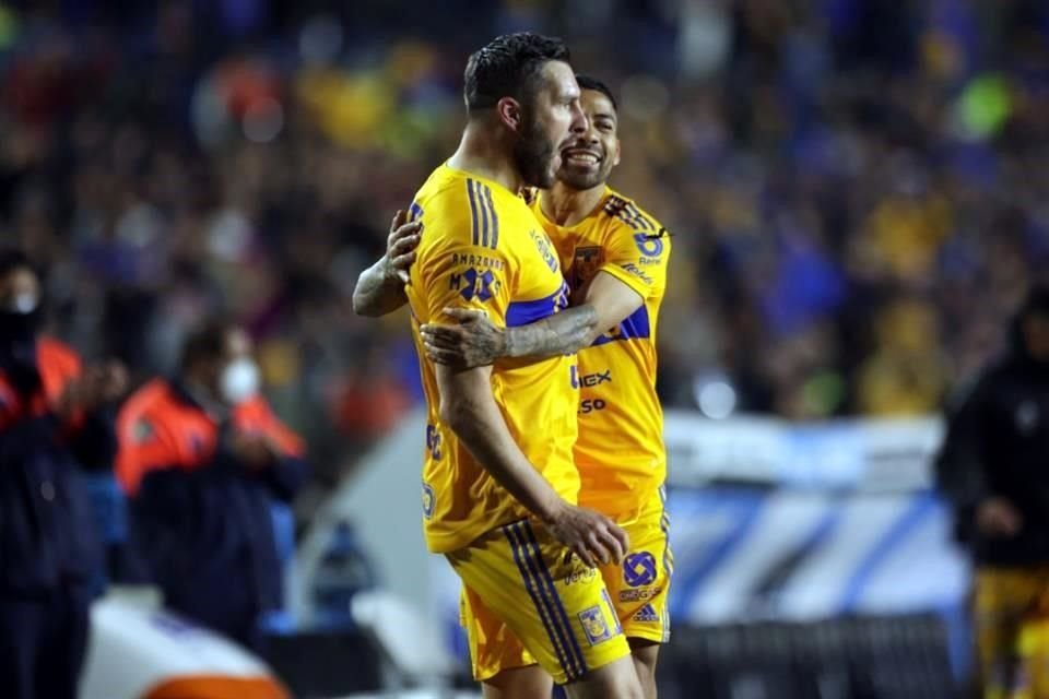 Gignac redondeó la noche con su doblete y llegó a 180 con los Tigres.