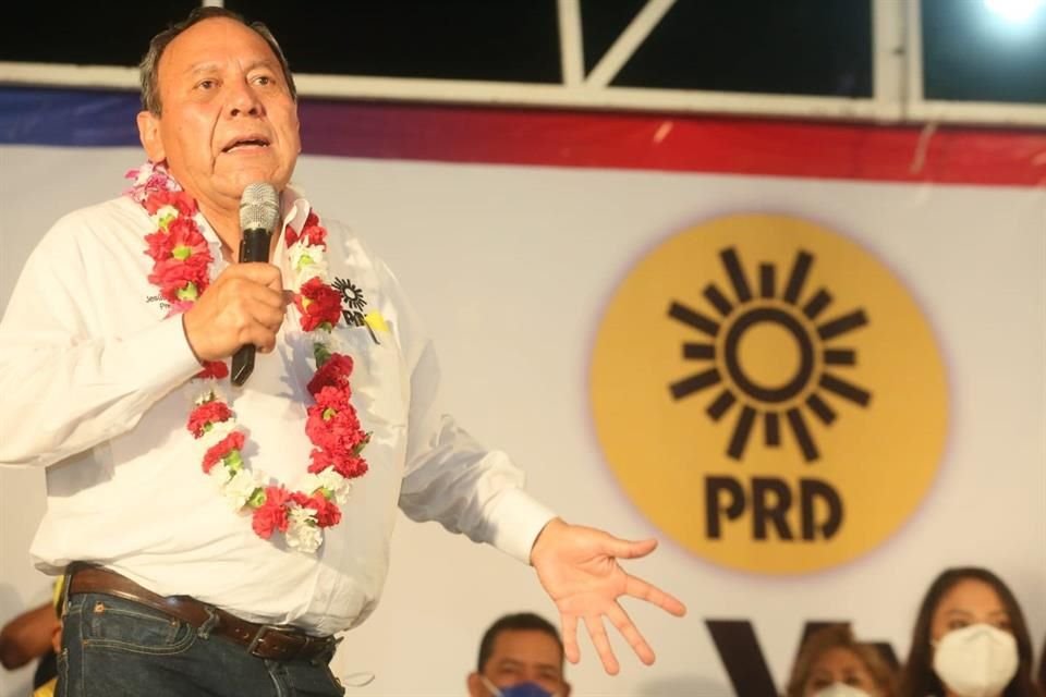 Jesús Zambrano, dirigente del PRD.