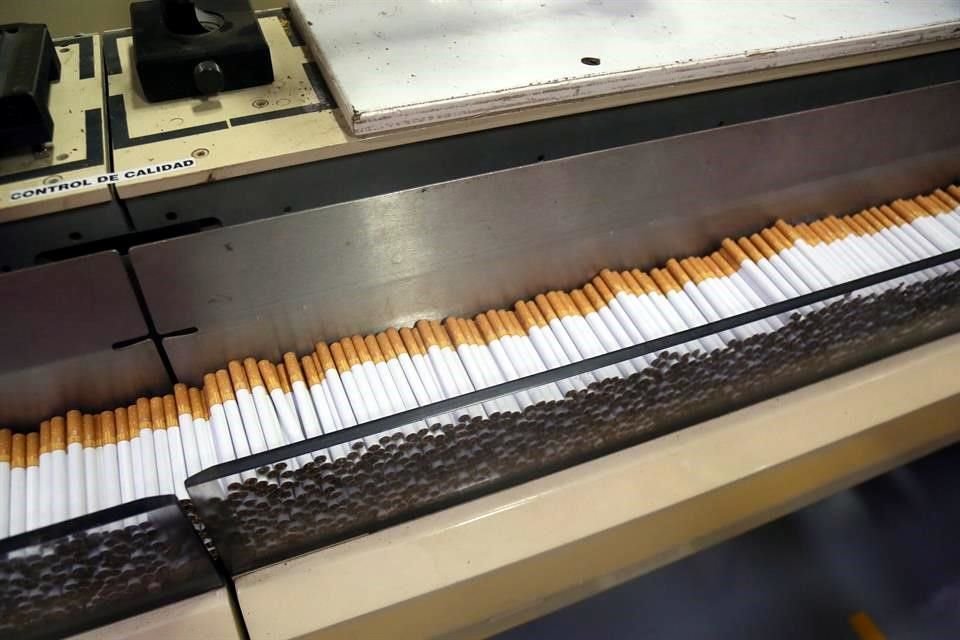 Dejarán de fabricar 35 millones de cigarros por un día
