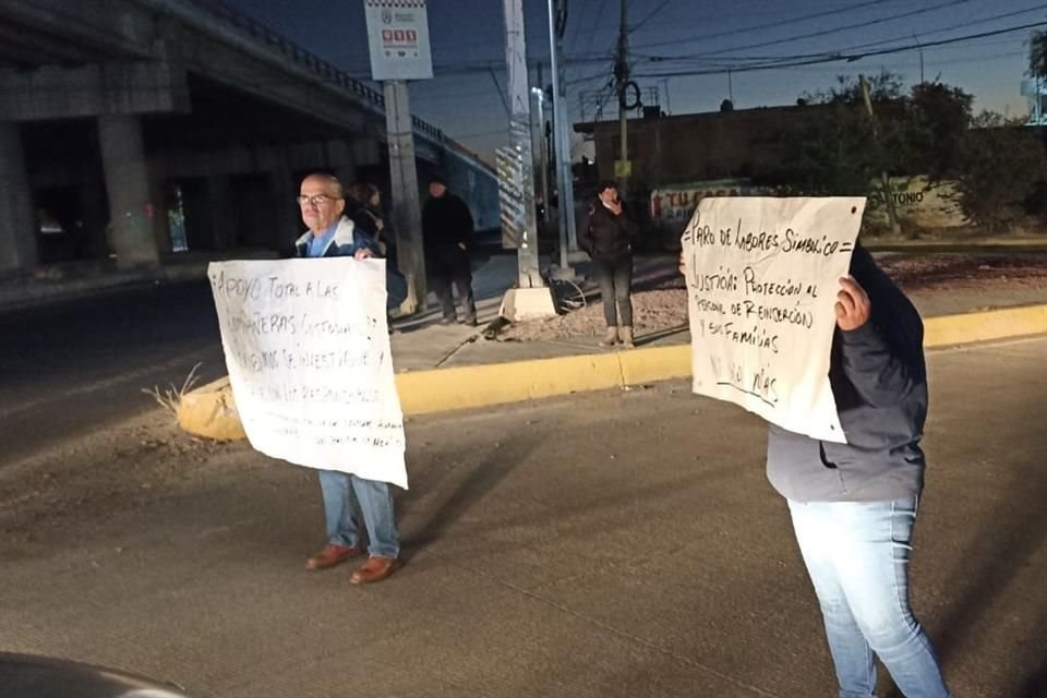 Una organización de policías se manifestó este miércoles para exigir acciones ante presuntas agresiones sexuales contra custodias en Puente Grande.