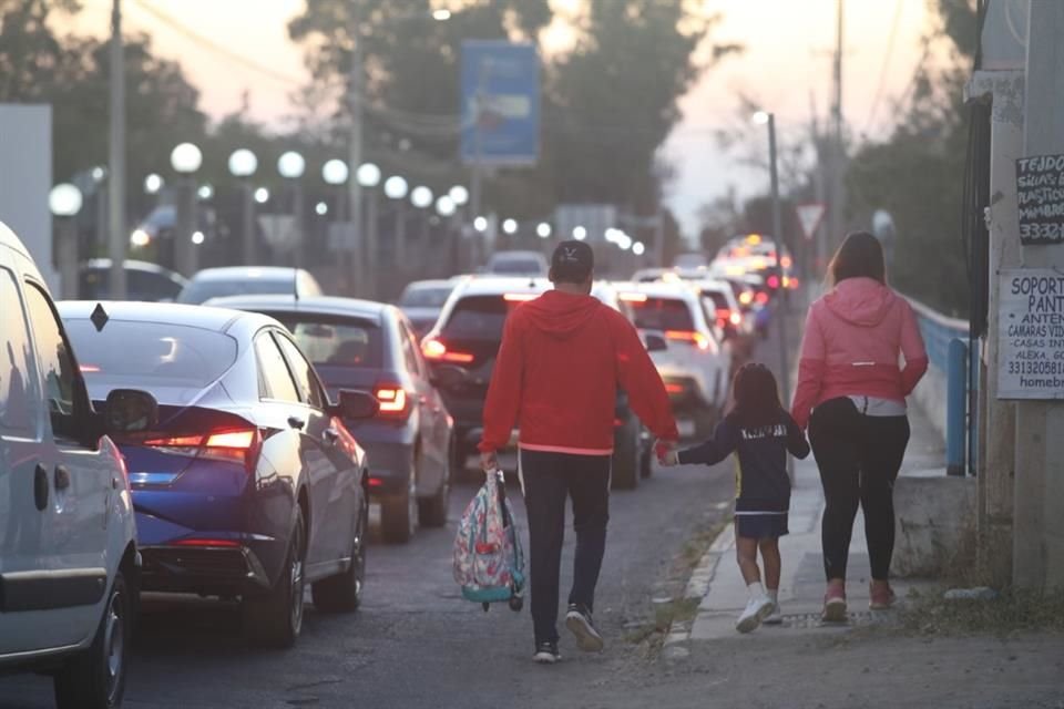 Vecinos se quejan de constantes conflictos viales en la zona.