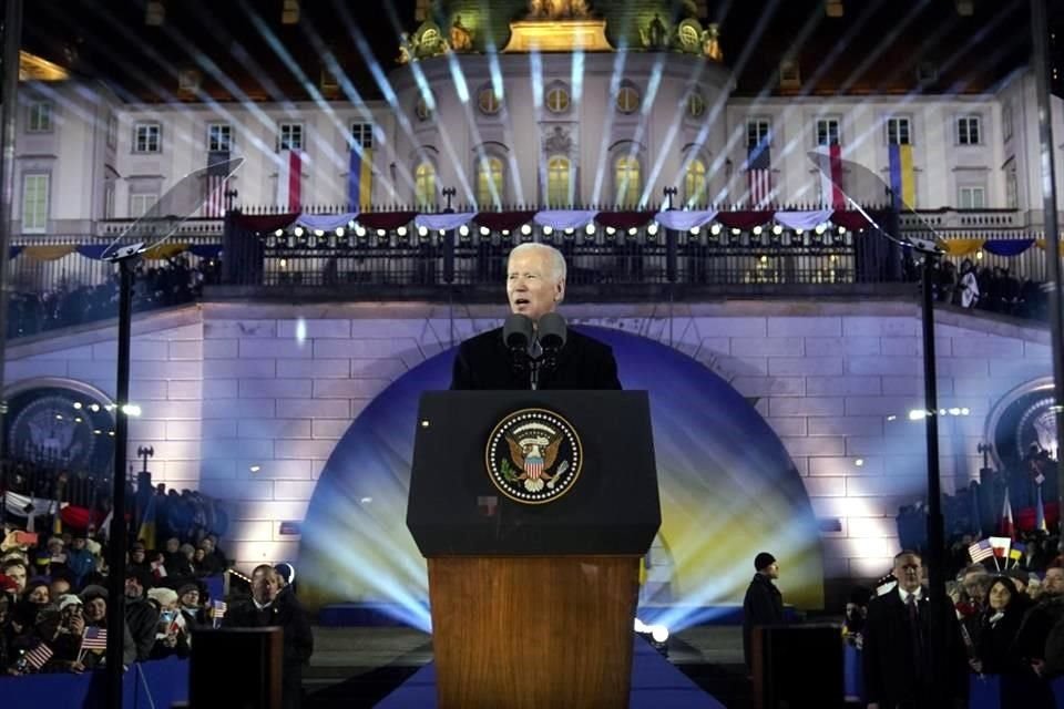 El Presidente Joe Biden pronuncia un discurso para conmemorar el primer aniversario de la invasión rusa de Ucrania.