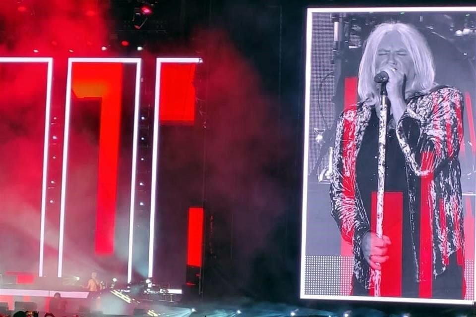 Def Leppard demostró que es amo y señor del rock.