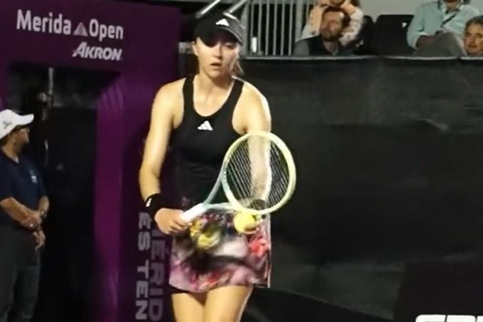 La mexicana Fernanda Contreras quedó eliminada del Mérida Open al caer 7-6 (7), 3-6 y 7-5 ante Alycia Parks, de EU, quien avanzó a Octavos.