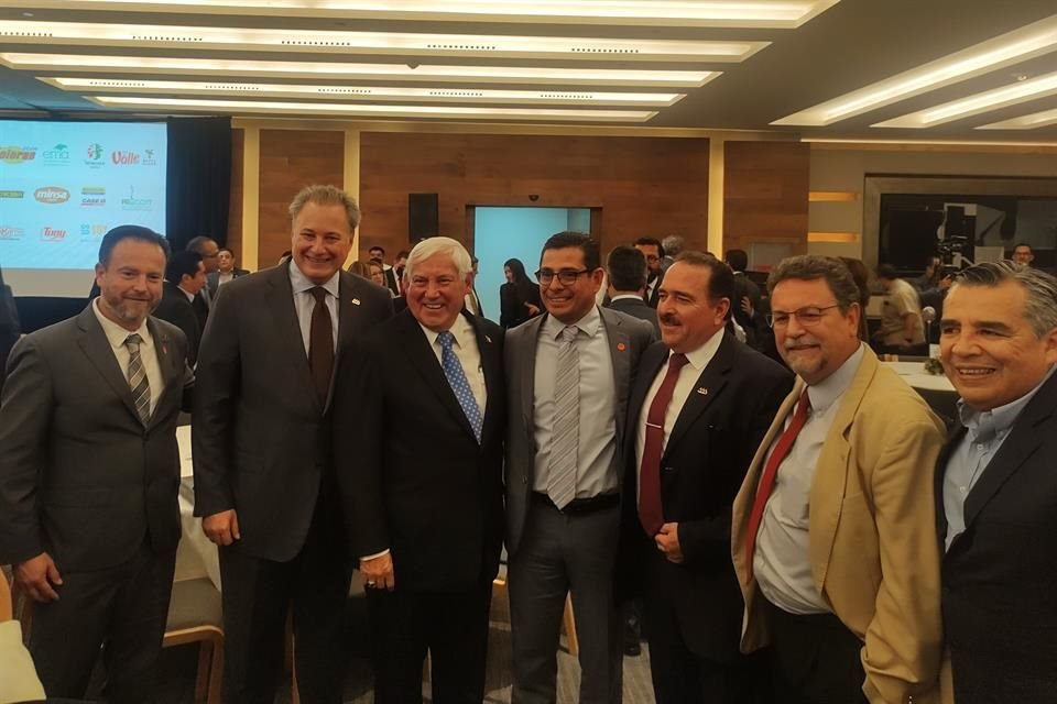 Víctor Villalobos, Secretaria de Agricultura, participó en la Asamblea General Ordinaria del Consejo Nacional Agropecuario.