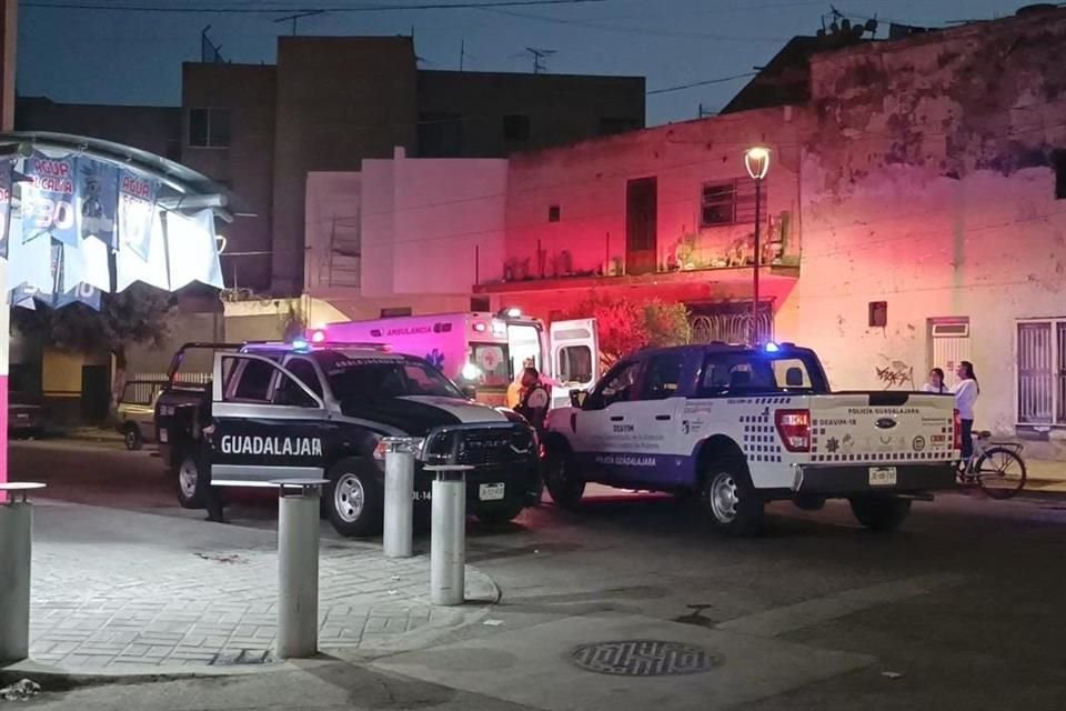 Después de que le robó su celular a una mujer y la hirió con un arma blanca en la Colonia Villaseñor, de Guadalajara, un hombre fue detenido en la Colonia Lomas del Country.