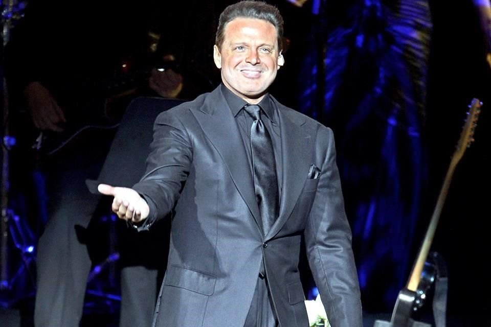 Luis Miguel inauguró la Arena, ubicada en la Alcaldía Azcapotzalco, el 25 de febrero de 2012.